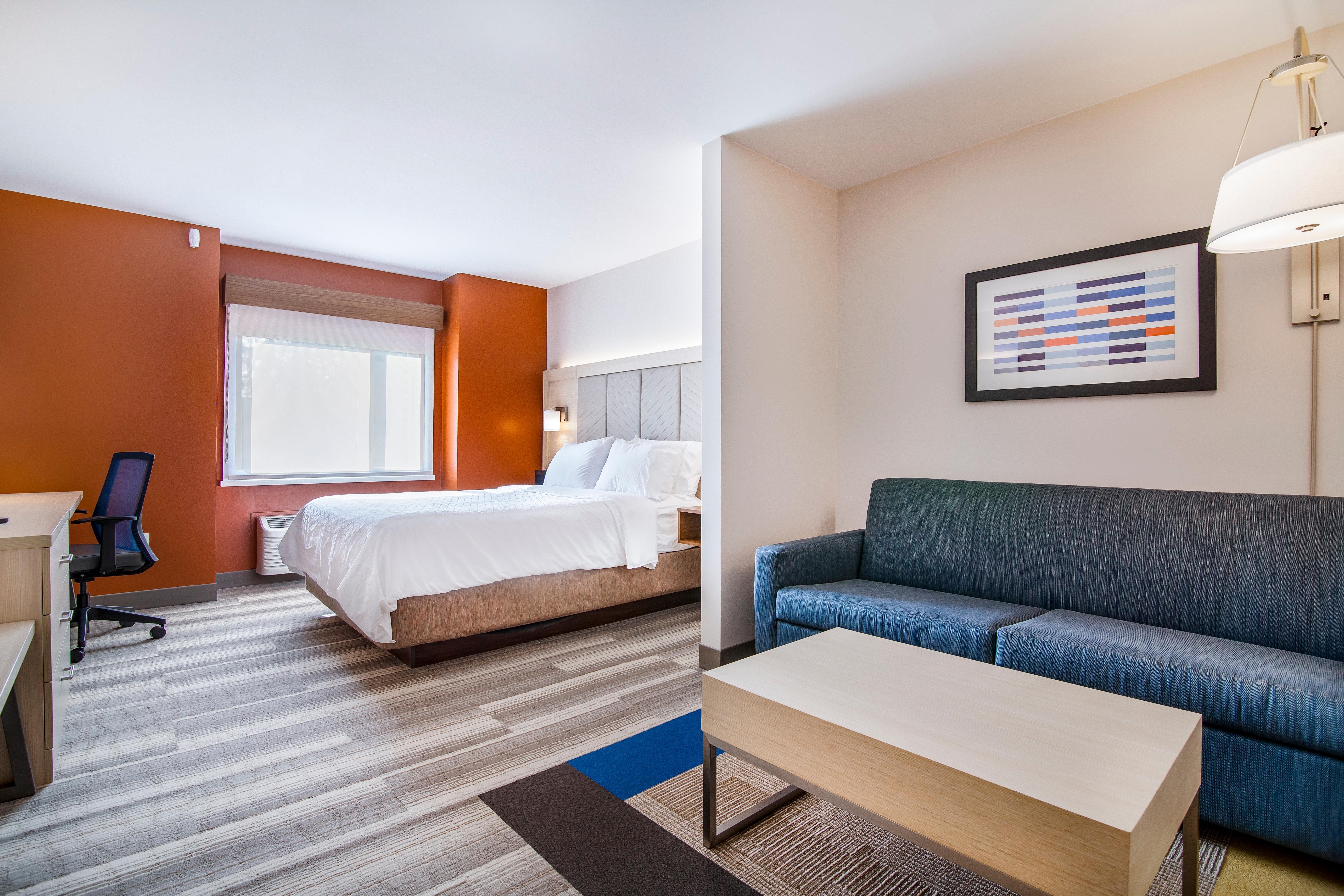Holiday Inn Express & Suites Langley By Ihg Exterior photo