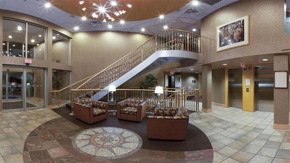 Holiday Inn Express & Suites Langley By Ihg Exterior photo